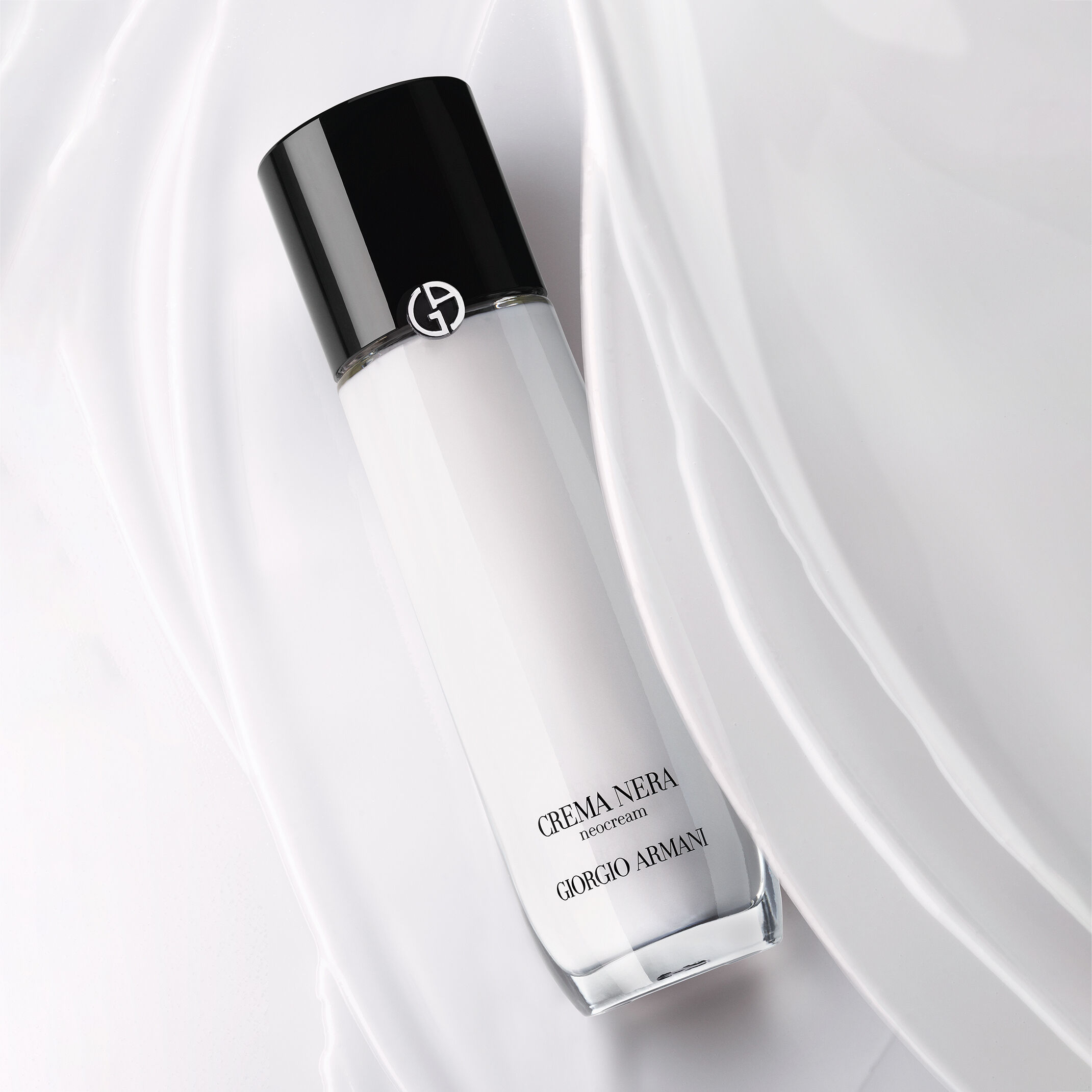 Giorgio Armani CREMA NERA フェイスクリーム Crema Nera Supreme Reviving Anti-Aging Face Cream — Armani
